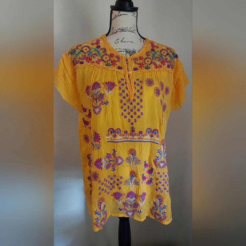 NEW JOHNNY WAS LAFARET Yellow Embroidered Blouse, Short Sleeve, size L - Picture 6 of 14